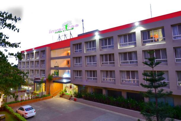 Inventree Hotels & Resort Hinjawadi Exteriör bild